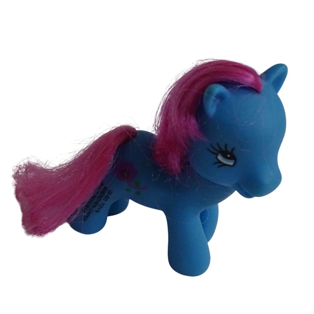 Gi-Go Toys Blue Pony Unicorn Pink Hair Figurine Collectible with Flower 2.5 inch